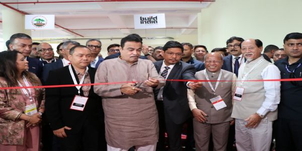 মেঘালয়ে ৩,২১৪ কোটি টাকা ব্যয়ে ছয়টি জাতীয় মহাসড়ক প্রকল্পের উদ্বোধন গডকড়ির