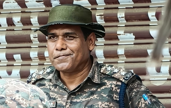 সিআরপিএফ এর কমান্ডেন্ট