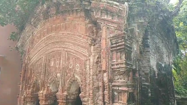 অবলুপ্তির পথে অবলুপ্তির পথে