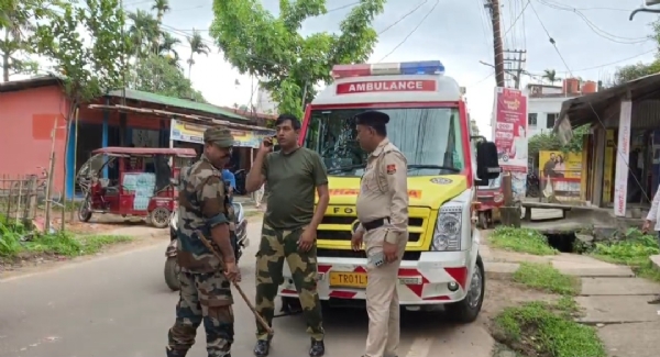 অ্যাম্বুলেন্স দুর্ঘটনায়