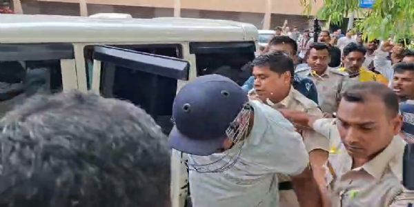 ভোট-পরবর্তী হিংসার অভিযোগে গ্রেফতার তৃণমূল নেতা ভোলা সিং, আসানসোল আদালতে পেশ