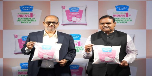প্লাস্টিক দূষণ রোধে মাদার ডেয়ারির বড় পদক্ষেপ, বিশ্ব পরিবেশ দিবস থেকে বাজারে আসছে পরিবেশবান্ধব দুধের পাউচ