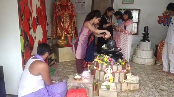জামাইষষ্ঠীতে মন্দিরে ভক্তরা
