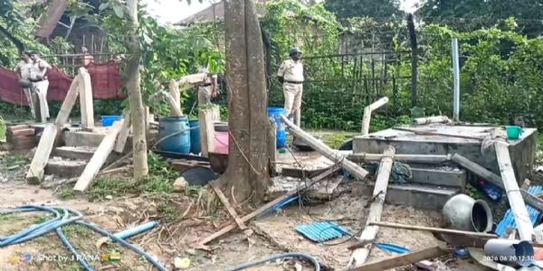 সীমান্ত সুরক্ষায় বক্সনগরে উচ্ছেদ অভিযান, কাঁটাতার সংলগ্ন এলাকা দখলমুক্ত করল প্রশাসন