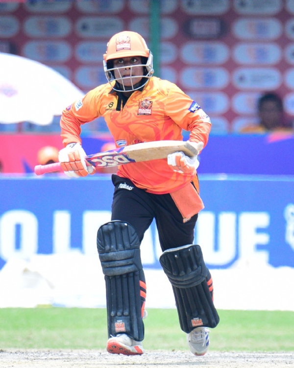 বৃষ্টি মাজির শতরানের ইনিংস হাতছাড়া হল