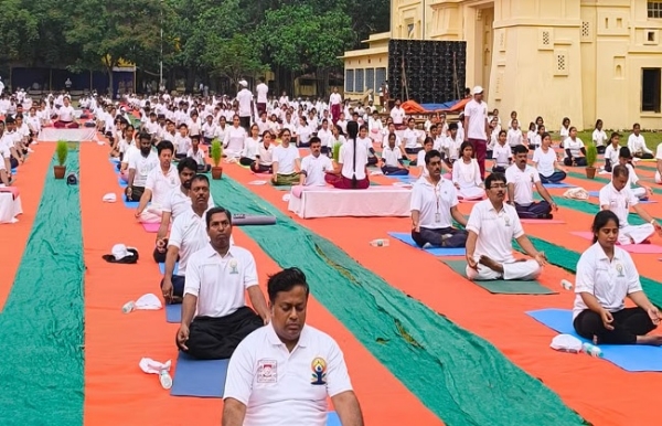 বীরভূমে পালিত হল আন্তর্জাতিক যোগ দিবস, যোগচর্চায় সুকান্ত মজুমদার