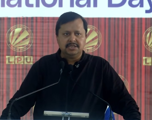 জলন্ধরে যোগ অনুশীলনে নিতিন, মাদকের বিরুদ্ধে রুখে দাঁড়ানোর আহ্বান