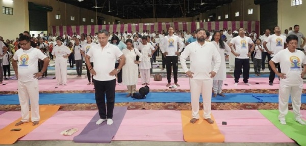 জেলাশাসক, সিনিয়র পুলিশ সুপার, জেলা বিজেপি সভাপতির সঙ্গে মন্ত্রী কৃষ্ণেন্দু জেলাশাসক, সিনিয়র পুলিশ সুপার, জেলা বিজেপি সভাপতির সঙ্গে মন্ত্রী কৃষ্ণেন্দু