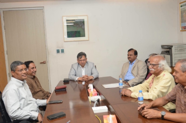 স্বরাষ্ট্রমন্ত্রীর সঙ্গে বাংলাদেশ পূজা উদযাপন পরিষদের নেতৃবৃন্দের সৌজন্য সাক্ষাৎ স্বরাষ্ট্রমন্ত্রীর সঙ্গে বাংলাদেশ পূজা উদযাপন পরিষদের নেতৃবৃন্দের সৌজন্য সাক্ষাৎ