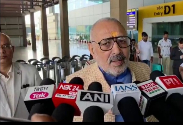 পশ্চিমবঙ্গকে রক্ষায় শ্যামাপ্রসাদের ভূমিকাকে স্মরণ গিরিরাজের, দুষলেন কংগ্রেস ও তৃণমূলকে পশ্চিমবঙ্গকে রক্ষায় শ্যামাপ্রসাদের ভূমিকাকে স্মরণ গিরিরাজের, দুষলেন কংগ্রেস ও তৃণমূলকে