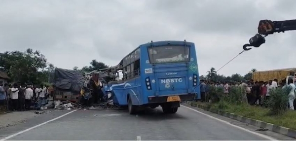 ময়নাগুড়ি বাস দুর্ঘটনা