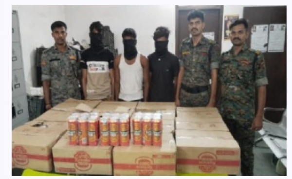 নালন্দায় ১৮০ লিটার মদ উদ্ধার, গ্রেফতার ৪ নালন্দায় ১৮০ লিটার মদ উদ্ধার, গ্রেফতার ৪