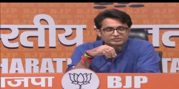 কর্ণাটকে জমি কেলেঙ্কারির অভিযোগে খাড়গে-কে নিশানা বিজেপির