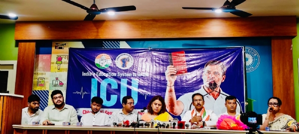 প্রেস ক্লাব, কলকাতায় এক সাংবাদিক সম্মেলনে