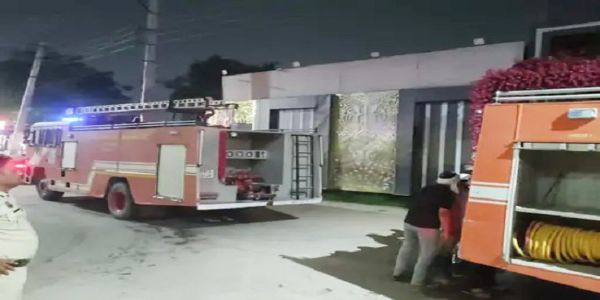 ফরিদাবাদের ব্যাঙ্কোয়েট হলে আগুন, পুড়ে ছাই বিপুল সামগ্রী