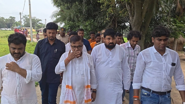মৃত পরিবারকে আর্থিক সহায়তা