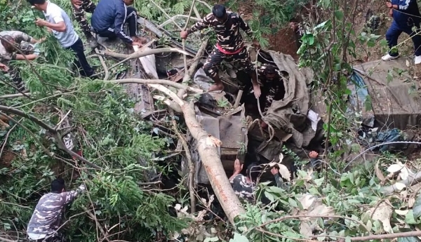 অরুণাচলের পশ্চিম কামেঙে গভীর খাদে সেনাবাহিনীর ট্রাক, হতাহত তিন