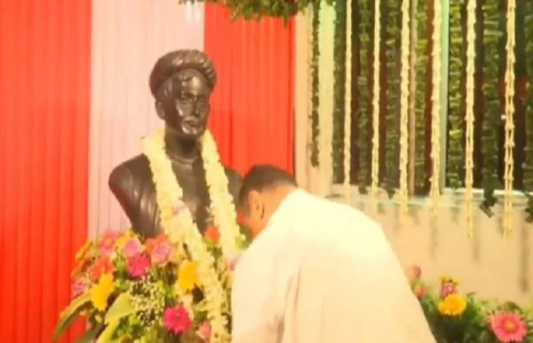 বঙ্কিমচন্দ্র চট্টোপাধ্যায়ের জন্মদিবসে শ্রদ্ধাঞ্জলি মুখ্যমন্ত্রী শুভেন্দু অধিকারীর