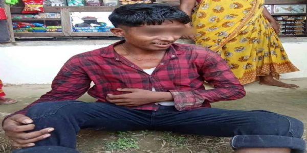 শ্রীভূমির আসাইঘাটে জনতার হাতে ধৃত চোর, হস্তান্তর বাজারিছড়া পুলিশকে