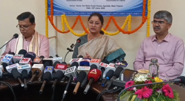 কেন্দ্রীয় মন্ত্রীর সাংবাদিক সম্মেলন
