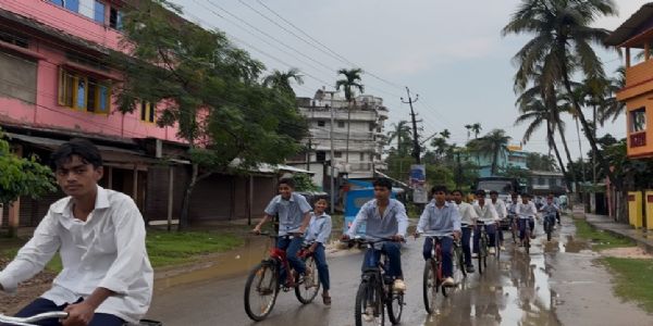 ‘মাই ভারত’ পোর্টালে নিবন্ধনের আবেদন জানিয়ে শ্রীভূমিতে সাইকেল যাত্রা