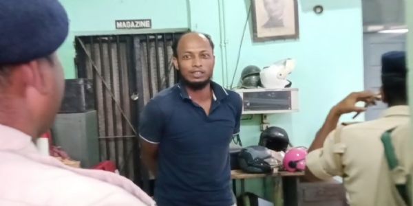 অমিত শাহ-র সফরের প্রাক্কালে আগরতলায় বাংলাদেশি যুবক গ্রেফতার
