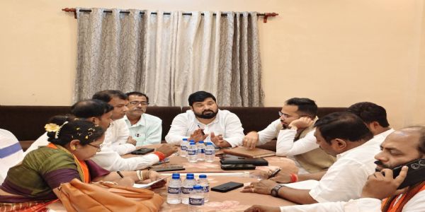 কৃষকদের আর্থিক উন্নয়ন ও কৃষির ভবিষ্যৎ পরিকল্পনা নিয়ে সিঙ্গুরে বৈঠক
