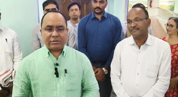 বনমন্ত্রী অনিমেষ দেববর্মা