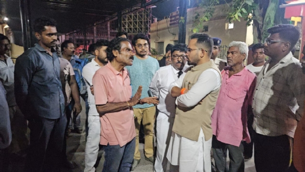 রেল আধিকারিকদের সঙ্গে শ্রাবণী মেলা নিয়ে আলোচনা বিধায়কের
