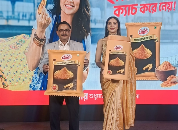 অভিনেত্রী শুভশ্রী গাঙ্গুলি হলুদ নিয়ে প্রচারে
