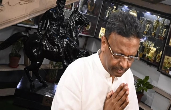 জল্পনাই হল সত্যি, মেয়র পদ থেকে ইস্তফা দিলেন ফিরহাদ