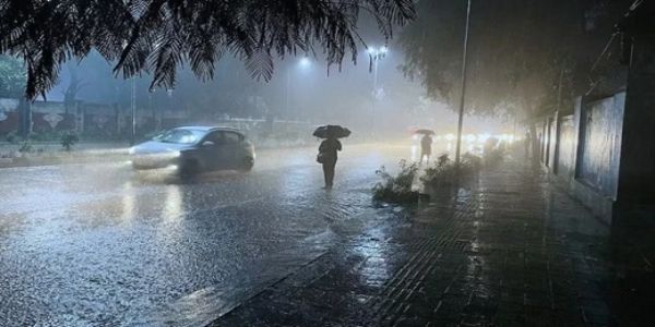 আগামী তিন দিন অসমজুড়ে বজ্রবিদ্যুৎ সহ ভারী বৃষ্টিপাতের সতর্কতা জারি আইএমডির