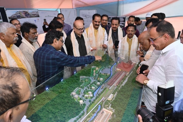 রেলওয়ের কানেক্টিভিটির অগ্রগতি পরিদর্শন রেলওয়ে বিষয়ক উচ্চস্তরীয় সংসদীয় স্থায়ী কমিটির সফর