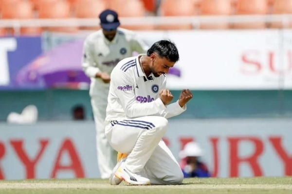ভারত বনাম আফগানিস্তান টেস্ট: রানের পাহাড় গড়েছে ভারত,অভিষেক ম্যাচেই তিনবার আঘাত হানলেন সুথার