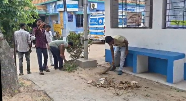 বোকাট বিজেপির হাসপাতাল সাফাই অভিযান