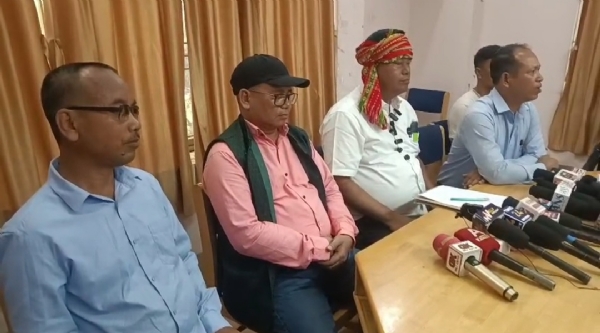 আত্মসমর্পণকারী জঙ্গিরা