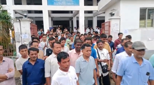 শ্রম দফতরে ডেপুটেশন শ্রম দফতরে ডেপুটেশন