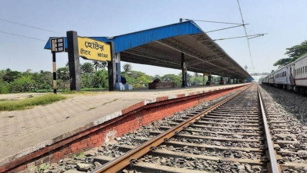 হটোর স্টেশনে রেল অবরোধ, ব্যাহত ট্রেন চলাচল