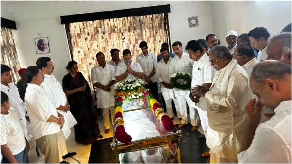 প্রবীণ কংগ্রেস নেতা সূরজ হেগড়ের প্রয়াণে শোক, শেষ শ্রদ্ধা জানালেন রাহুল গান্ধী
