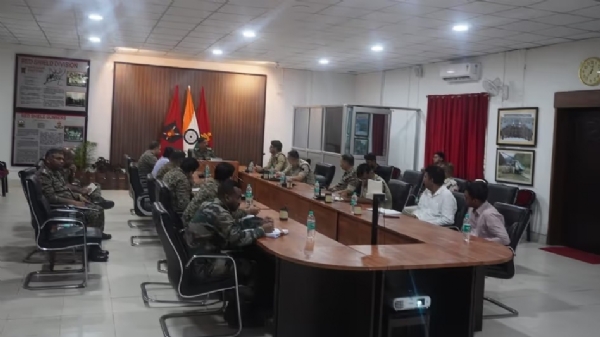 নিরাপত্তা ব্যবস্থা পর্যালোচনা সেনাবাহিনী ও আসাম পুলিশের