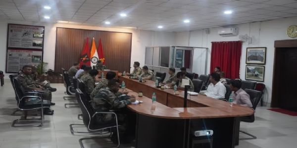 আসন্ন স্বাধীনতা দিবস উপলক্ষ্যে নিরাপত্তা ব্যবস্থা পর্যালোচনা সেনাবাহিনী ও আসাম পুলিশের