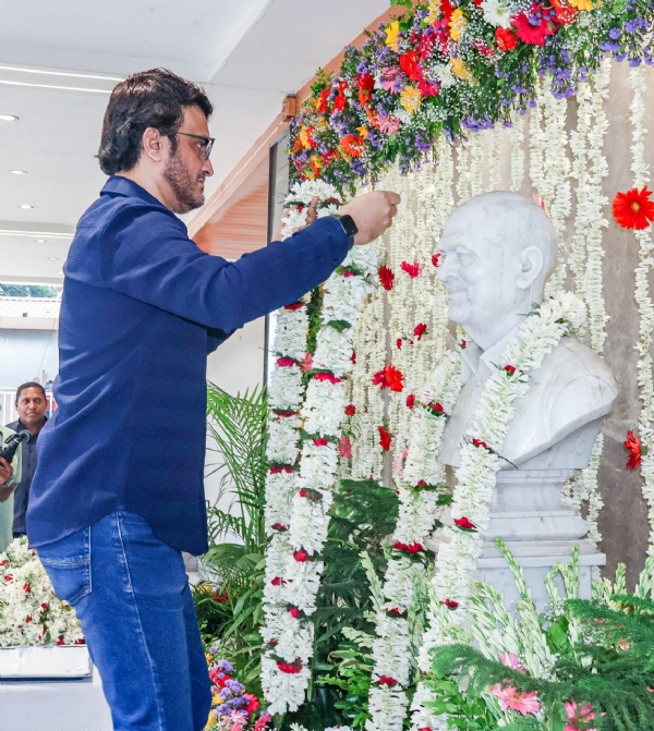 বিধান চন্দ্র রায়ের প্রতি শ্রদ্ধাঞ্জলি নিবেদনে সৌরভ