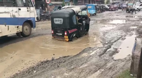 আসিমগঞ্জে ৮ নম্বর জাতীয় সড়ক