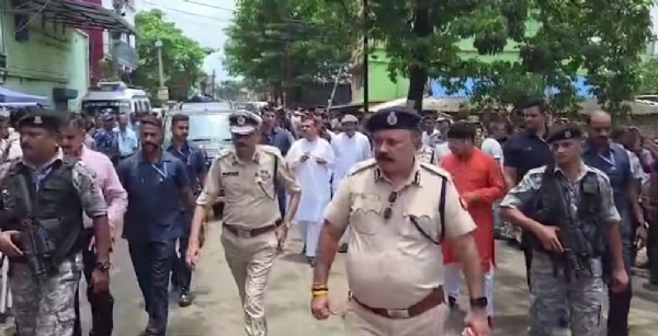 বারুইপুরে স্থায়ী পুলিশ ফাঁড়ির উদ্বোধন শুভেন্দুর, দোষীদের শাস্তির আশ্বাস বারুইপুরে স্থায়ী পুলিশ ফাঁড়ির উদ্বোধন শুভেন্দুর, দোষীদের শাস্তির আশ্বাস