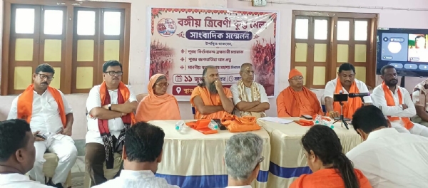 সাংবাদিক সম্মেলনে সুবীর নাগ