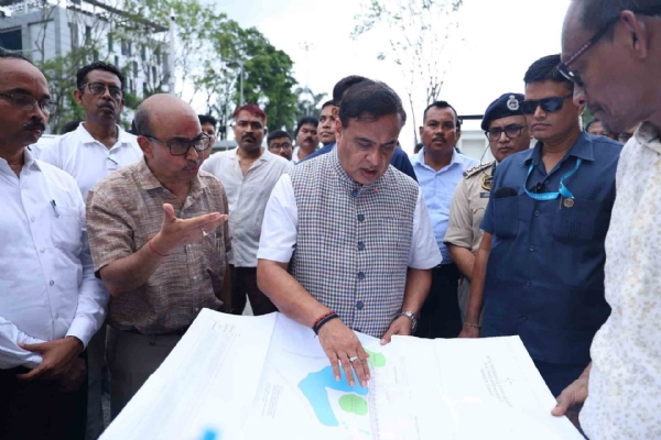 আমিনগাঁও কমপ্লেক্সে মুখ্যমন্ত্রী হিমন্তবিশ্ব শর্মা আমিনগাঁও কমপ্লেক্সে মুখ্যমন্ত্রী হিমন্তবিশ্ব শর্মা