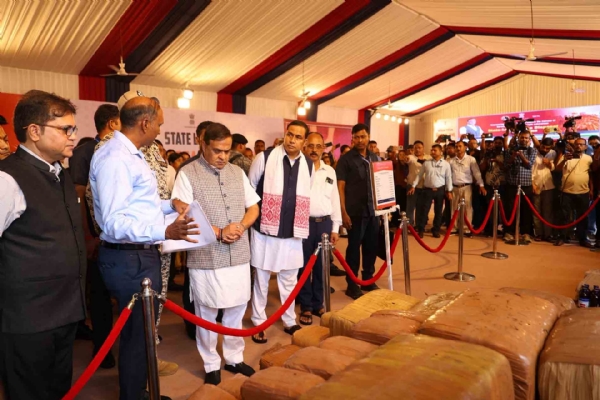 ৪৭২.৫১ কোটি টাকা মূল্যের নানা ধরনের মাদকদ্রব্য ৪৭২.৫১ কোটি টাকা মূল্যের নানা ধরনের মাদকদ্রব্য