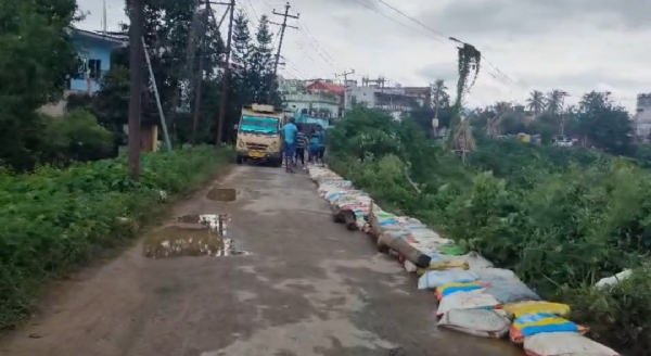 কাটাখালের বাঁধে ভাঙন
