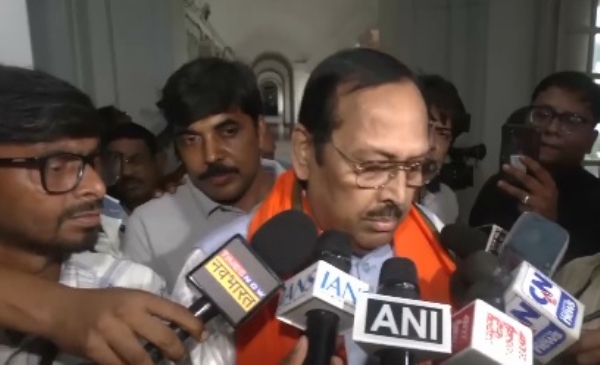 রাজ্যসভা উপনির্বাচনের জন্য মনোনয়ন পেশ সুখেন্দু, সুস্মিতা ও প্রকাশের