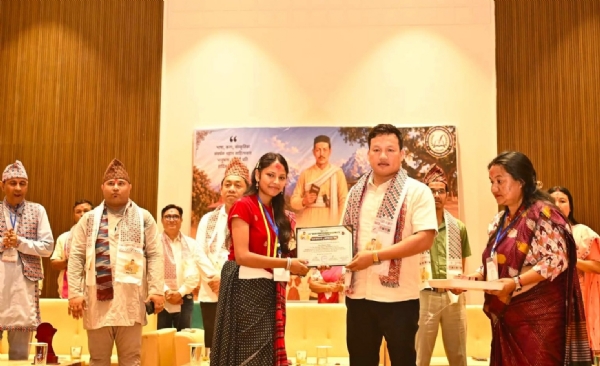 অনুষ্ঠানের এক বিশেষ মুহূর্ত